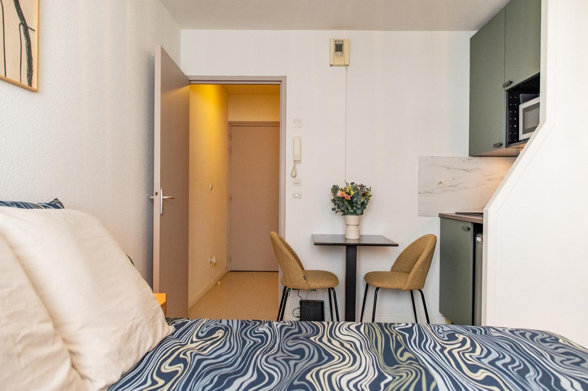 Villeurbanne Centre Appartement Meuble Luaran gambar