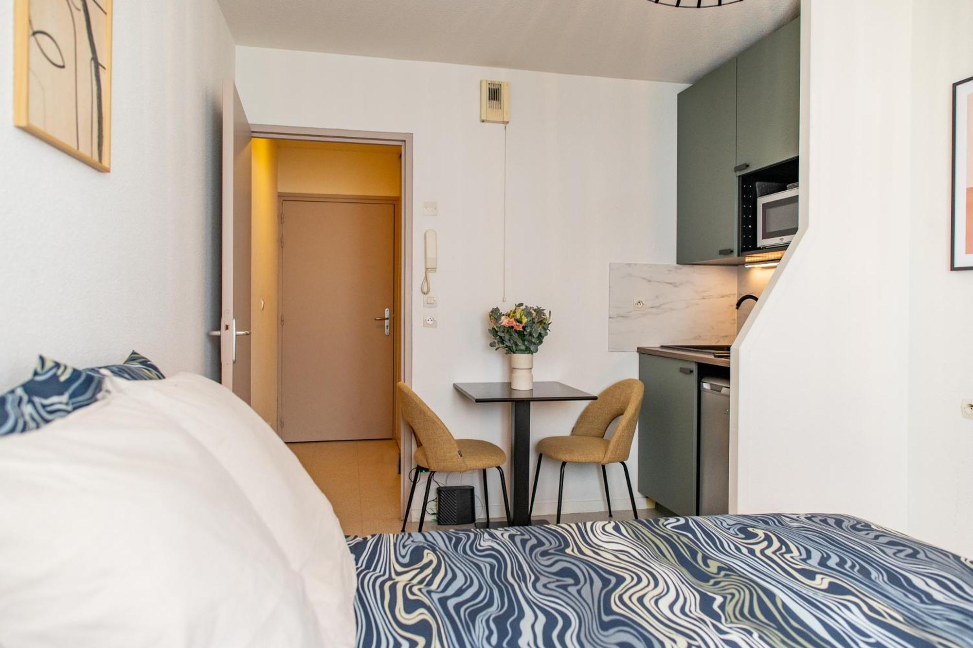 Villeurbanne Centre Appartement Meuble Luaran gambar